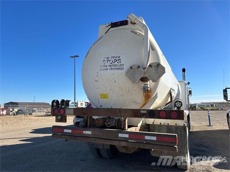 Peterbilt 367 Cisternové vozy