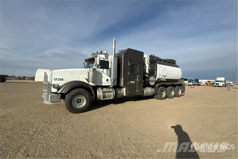Peterbilt 367 Комби / вакуум камиони
