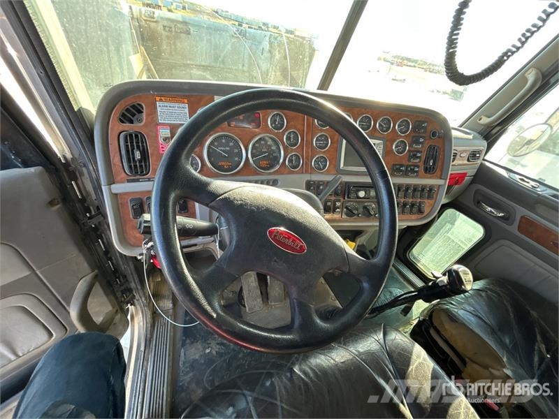 Peterbilt 367 Cisternové vozy
