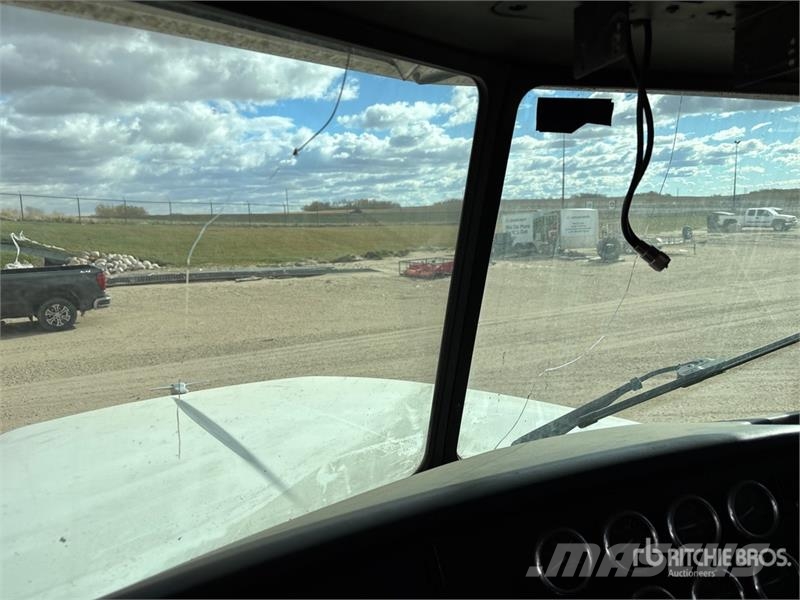Peterbilt 367 وحدات الجر