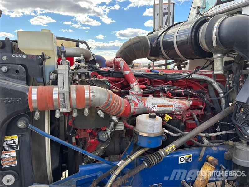 Peterbilt 367 وحدات الجر