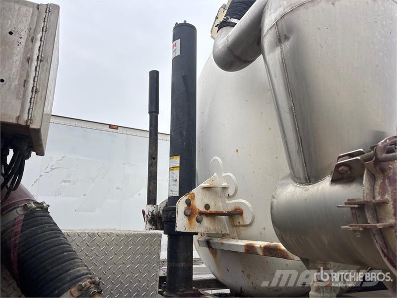 Peterbilt 367 Ассенизаторские машины