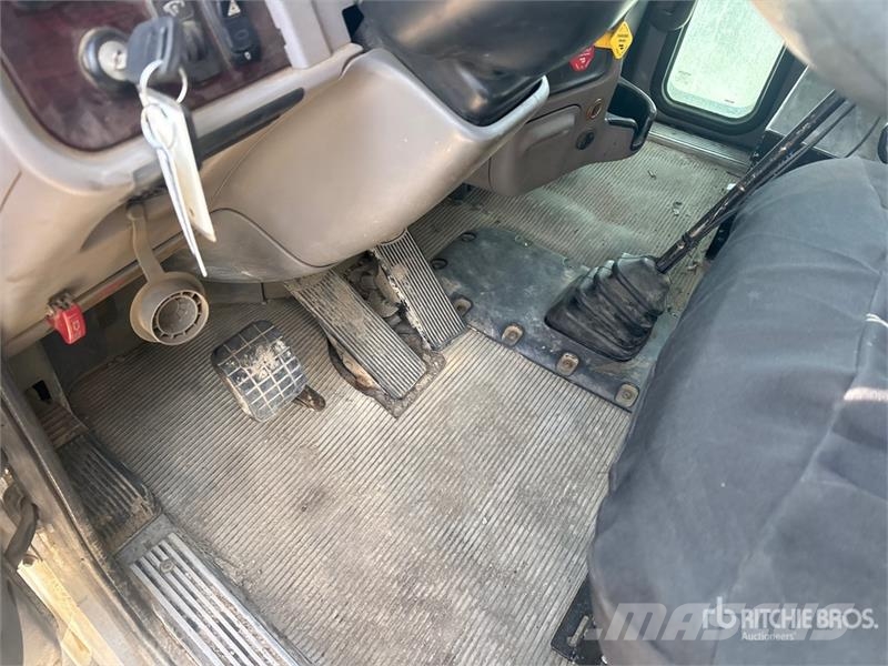 Peterbilt 367 Комби / вакуум камиони
