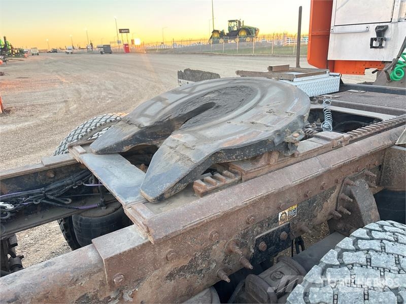 Peterbilt 367 Sadulveokid