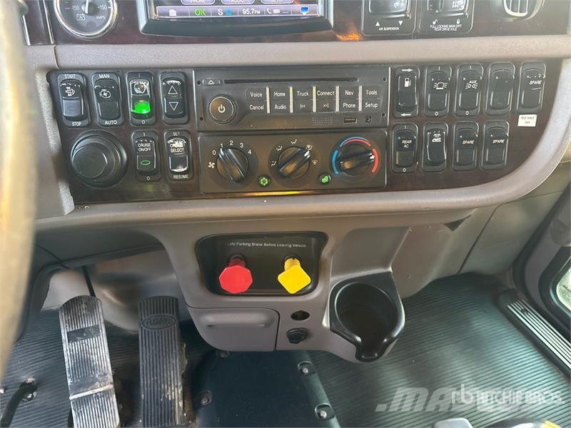 Peterbilt 367 Sadulveokid