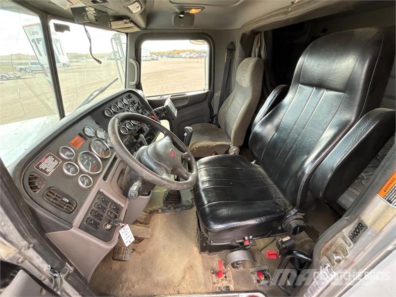 Peterbilt 367 وحدات الجر