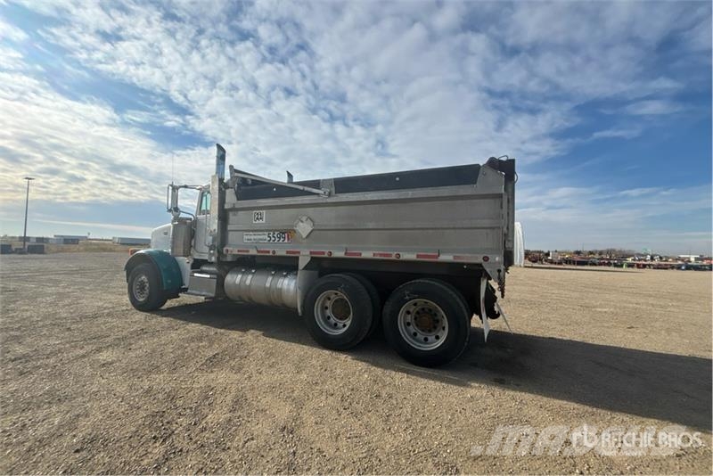 Peterbilt 367 Tipper trucks