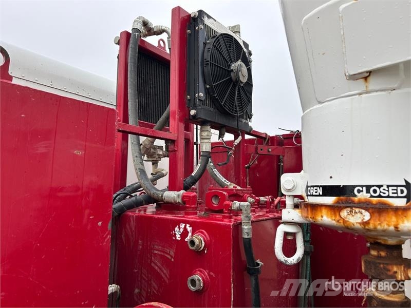 Peterbilt 367 Kombinované/Čerpací cisterny