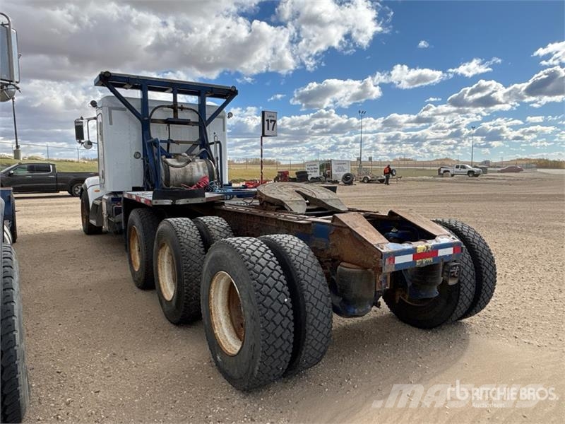 Peterbilt 367 وحدات الجر