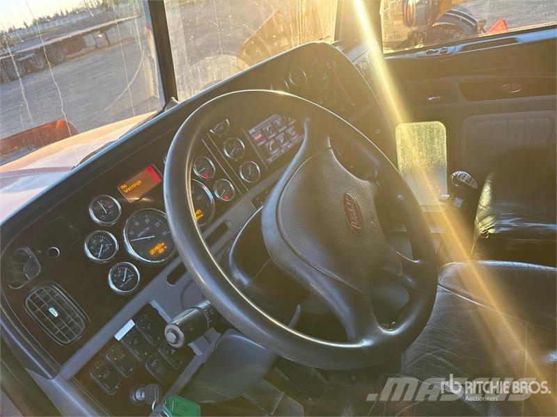 Peterbilt 367 Sadulveokid