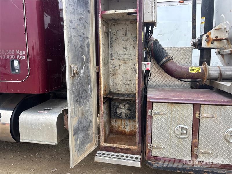 Peterbilt 367 Ассенизаторские машины