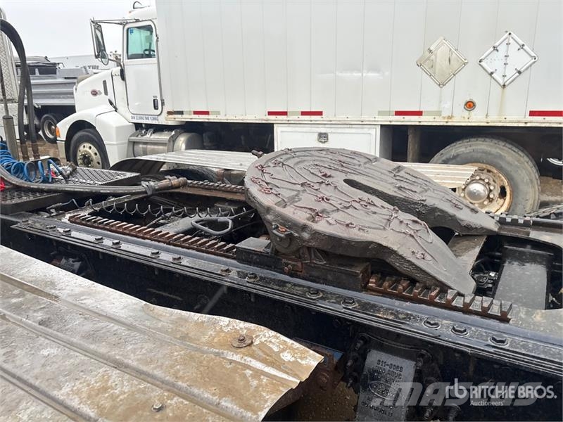 Peterbilt 367 Truck Tractor Units