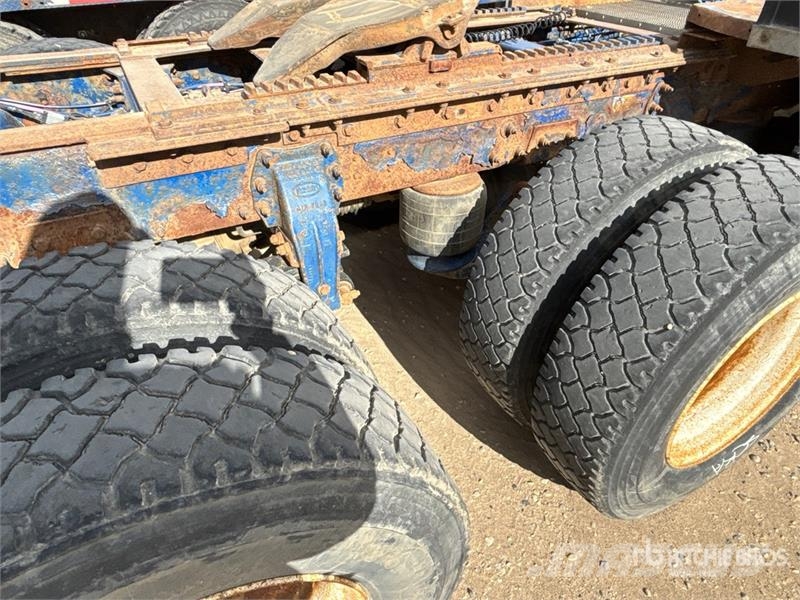Peterbilt 367 وحدات الجر