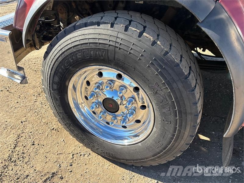 Peterbilt 367 وحدات الجر