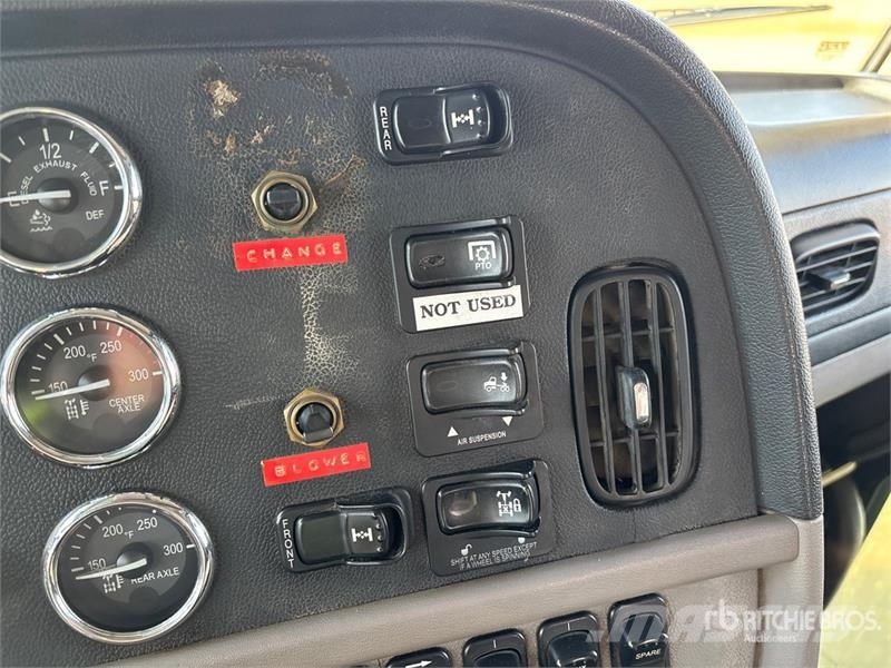Peterbilt 367 Slamsuger