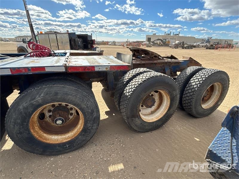 Peterbilt 367 وحدات الجر