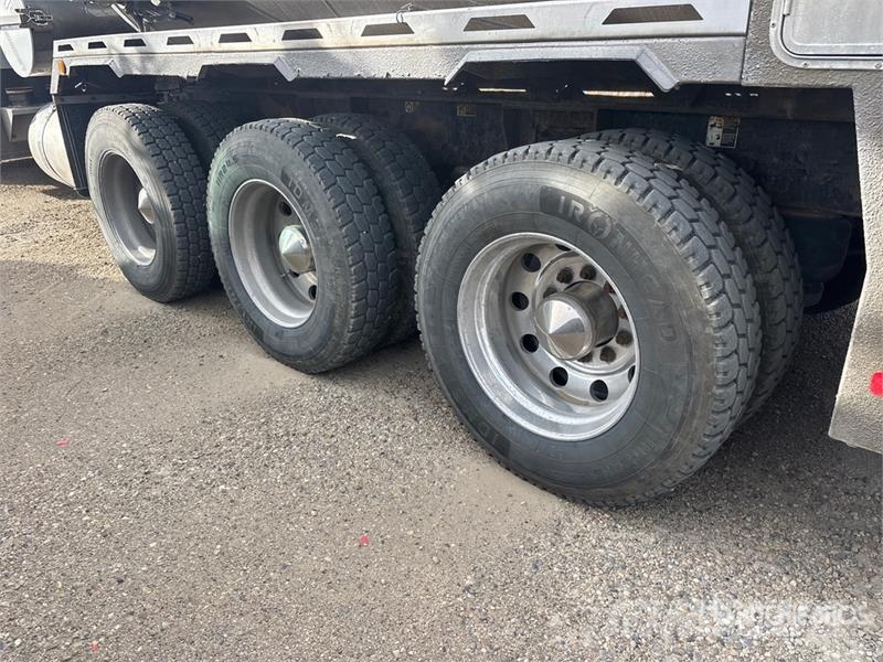 Peterbilt 367 Комби / вакуум камиони
