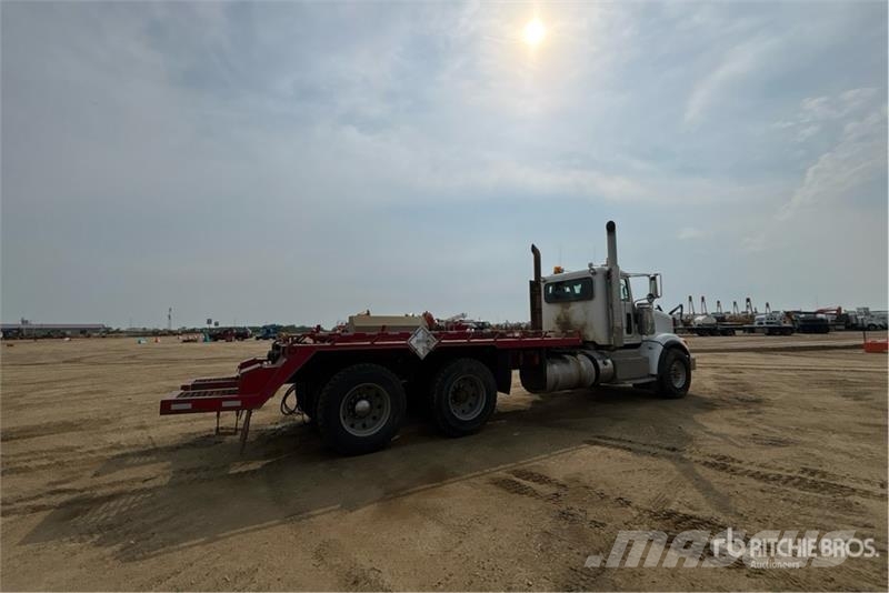 Peterbilt 367 6x4 Cab and Chassis Cabine en interieur