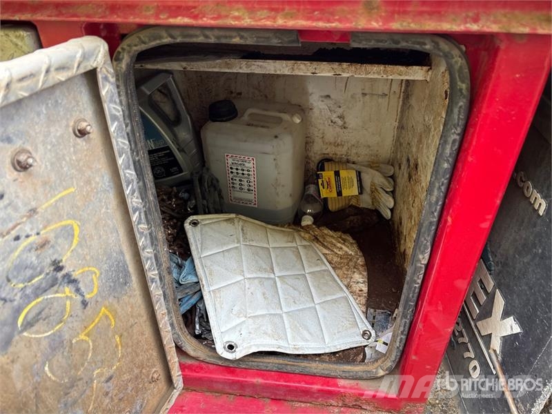 Peterbilt 367 6x4 Cab and Chassis Cabine en interieur