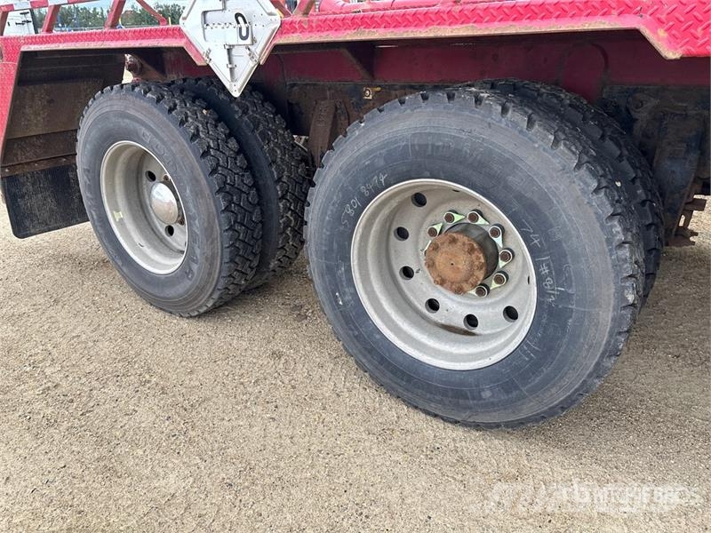 Peterbilt 367 6x4 Cab and Chassis Cabine en interieur