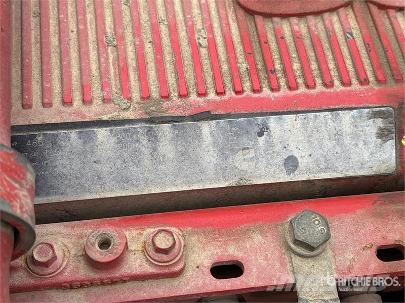Peterbilt 367 6x4 Cab and Chassis Cabine en interieur