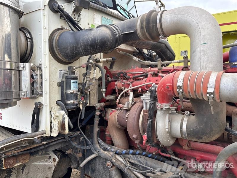 Peterbilt 367 6x4 Cab and Chassis Cabine en interieur