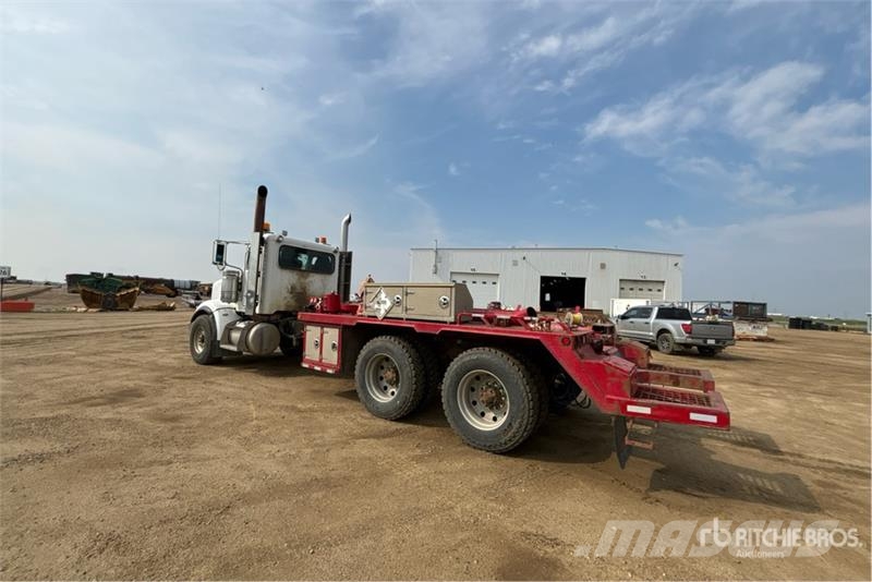 Peterbilt 367 6x4 Cab and Chassis Cabine en interieur