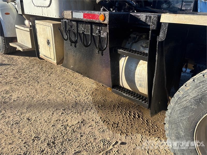 Peterbilt 367 6x4 Sleeper Winch Truck Евакуатори