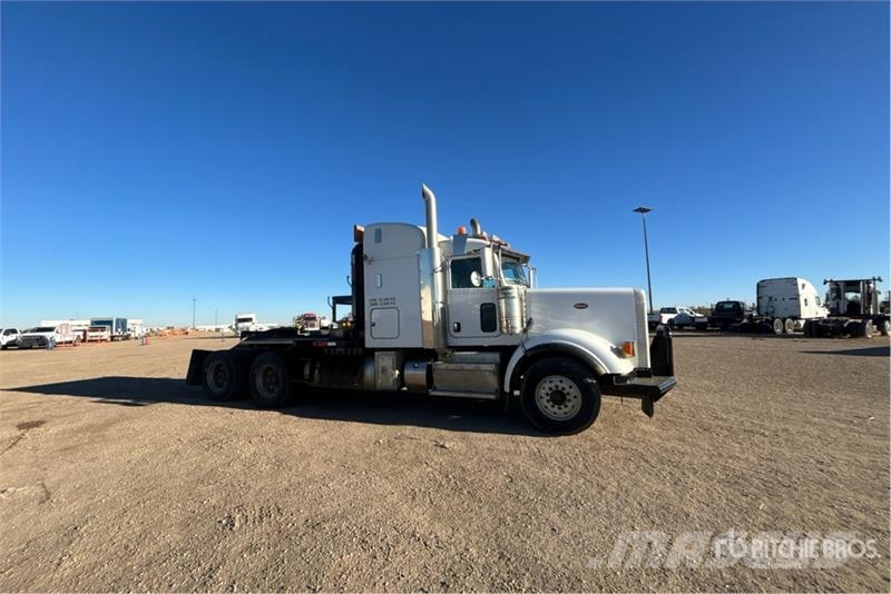 Peterbilt 367 6x4 Sleeper Winch Truck Евакуатори