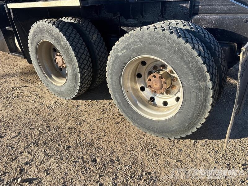 Peterbilt 367 6x4 Sleeper Winch Truck Евакуатори