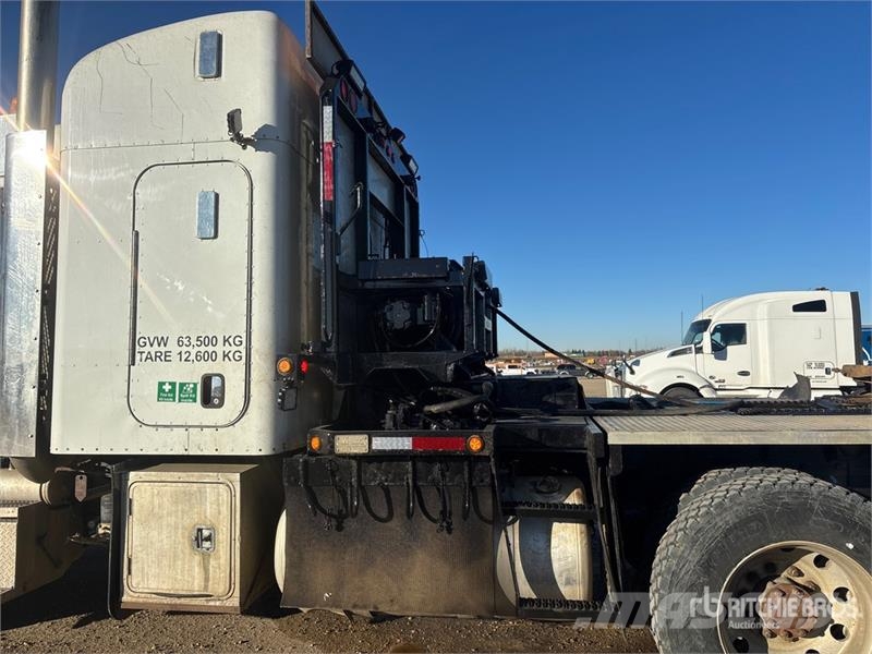 Peterbilt 367 6x4 Sleeper Winch Truck Евакуатори