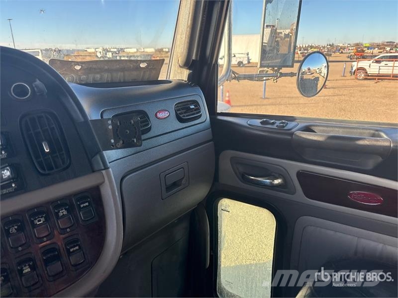 Peterbilt 367 6x4 Sleeper Winch Truck Евакуатори