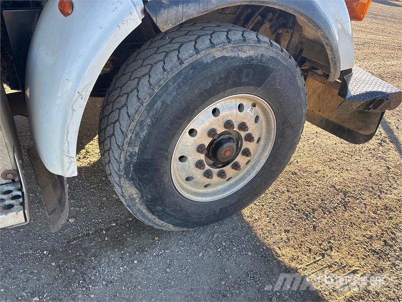 Peterbilt 367 6x4 Sleeper Winch Truck Евакуатори