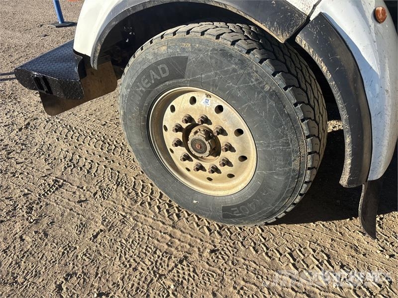 Peterbilt 367 6x4 Sleeper Winch Truck Евакуатори