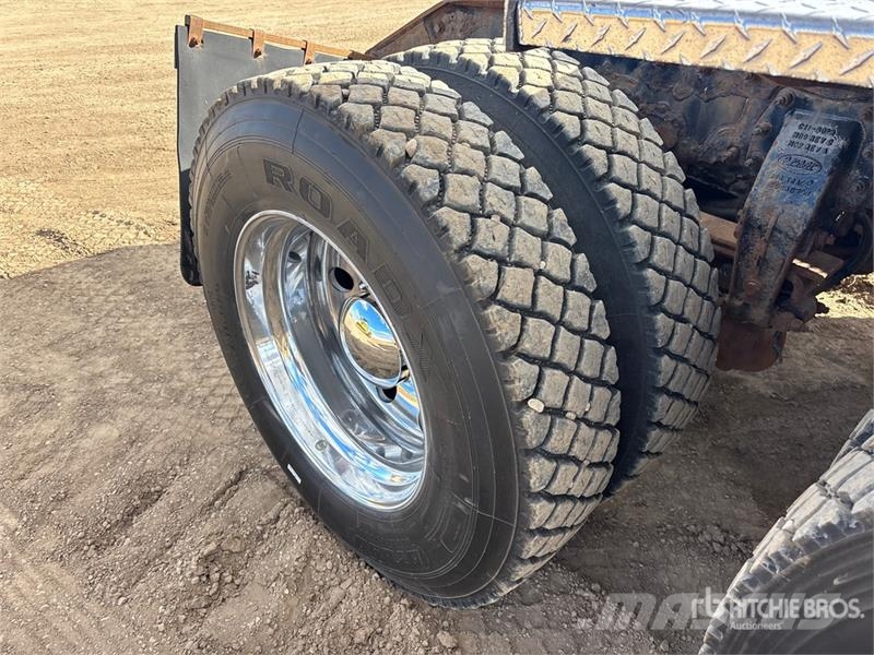 Peterbilt 367 8x6 Sleeper Winch Truck Vehículos de reciclaje