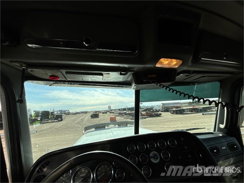Peterbilt 367 8x6 Sleeper Winch Truck Автомобили за пътна помощ