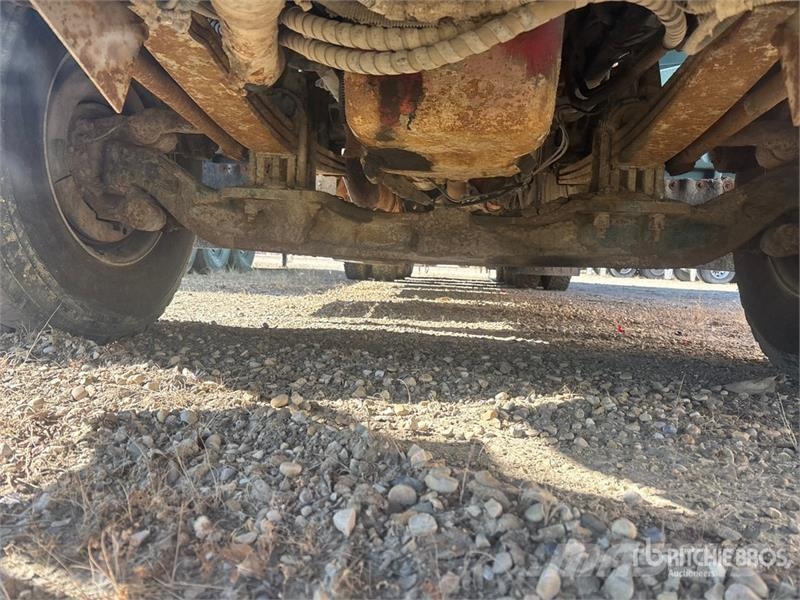 Peterbilt 367 8x6 Sleeper Water Truck (Inoperable) Wassertanker