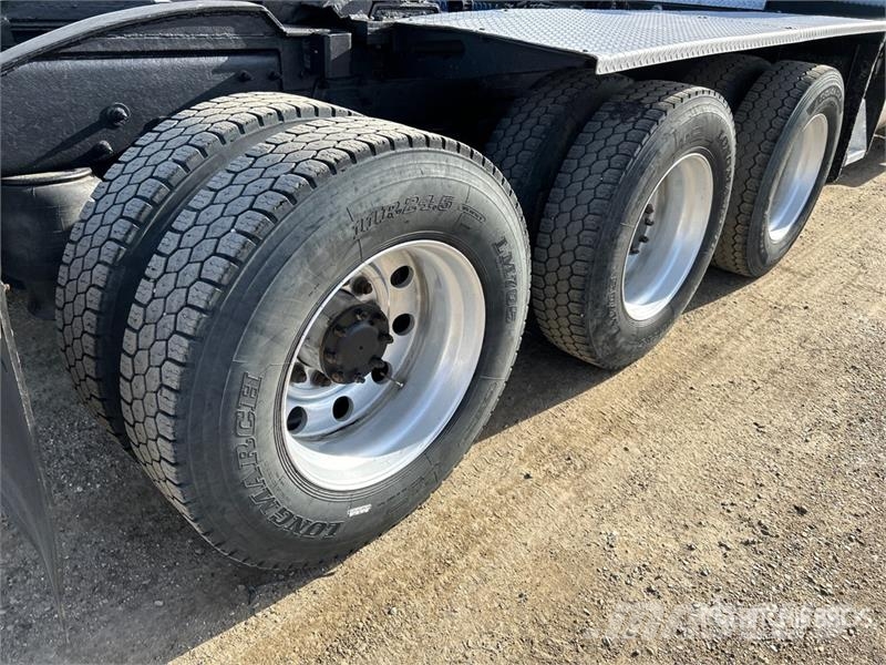 Peterbilt 367 8x6 Sleeper Winch Truck Bergungsfahrzeuge