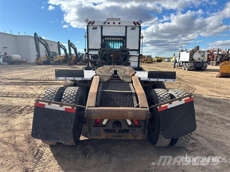 Peterbilt 367 8x6 Sleeper Winch Truck Vehículos de reciclaje