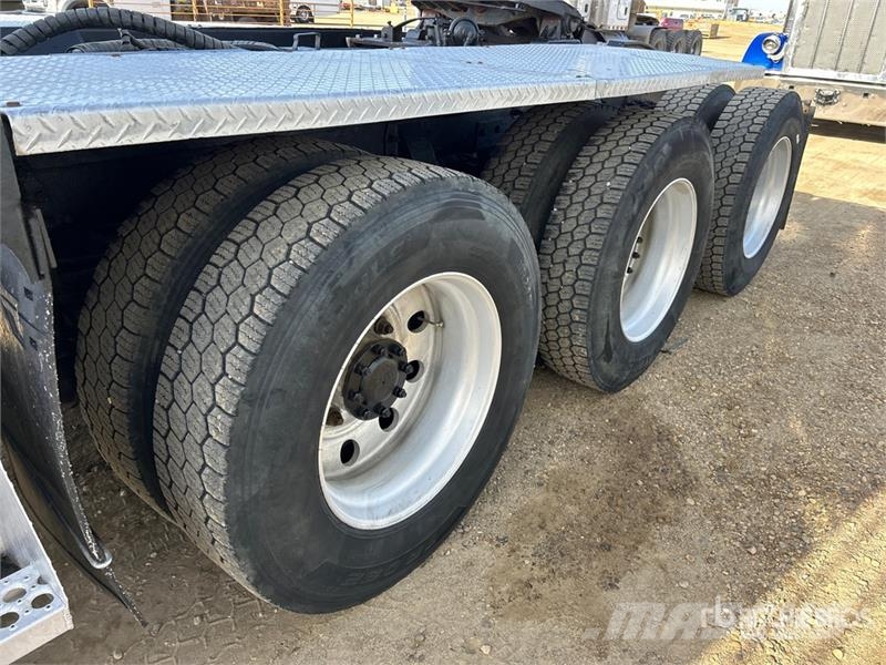 Peterbilt 367 8x6 Sleeper Winch Truck Bergungsfahrzeuge