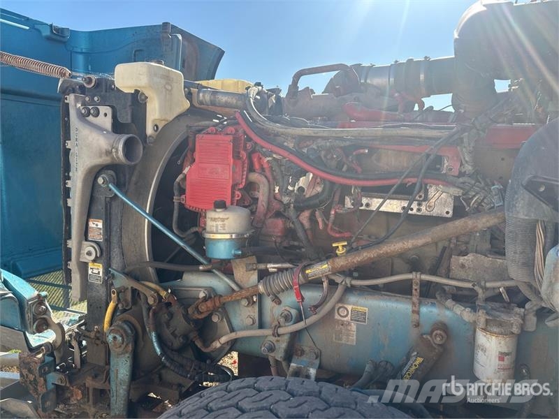Peterbilt 367 8x6 Sleeper Water Truck (Inoperable) Wassertanker