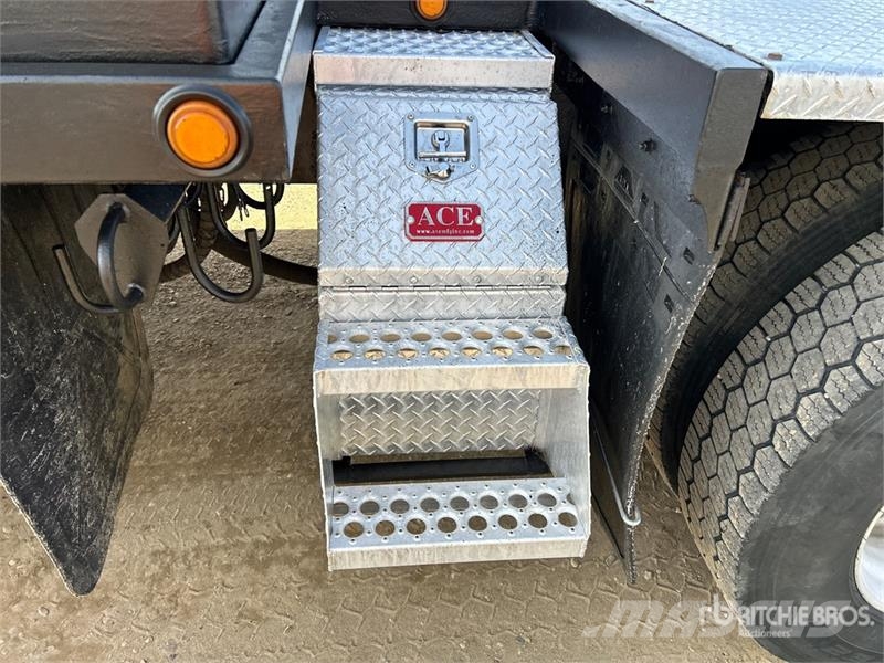 Peterbilt 367 8x6 Sleeper Winch Truck Bergungsfahrzeuge