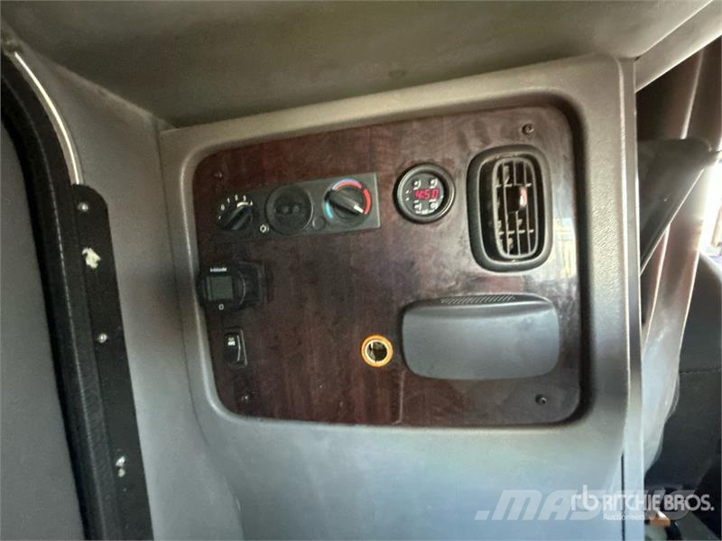 Peterbilt 367 8x6 Sleeper Winch Truck Bergungsfahrzeuge