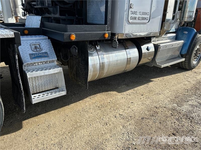 Peterbilt 367 8x6 Sleeper Winch Truck Bergungsfahrzeuge