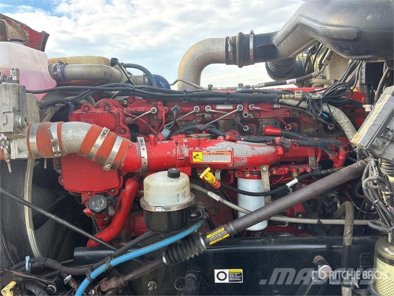 Peterbilt 367 8x6 Sleeper Winch Truck Evakuators ar manipulatoru