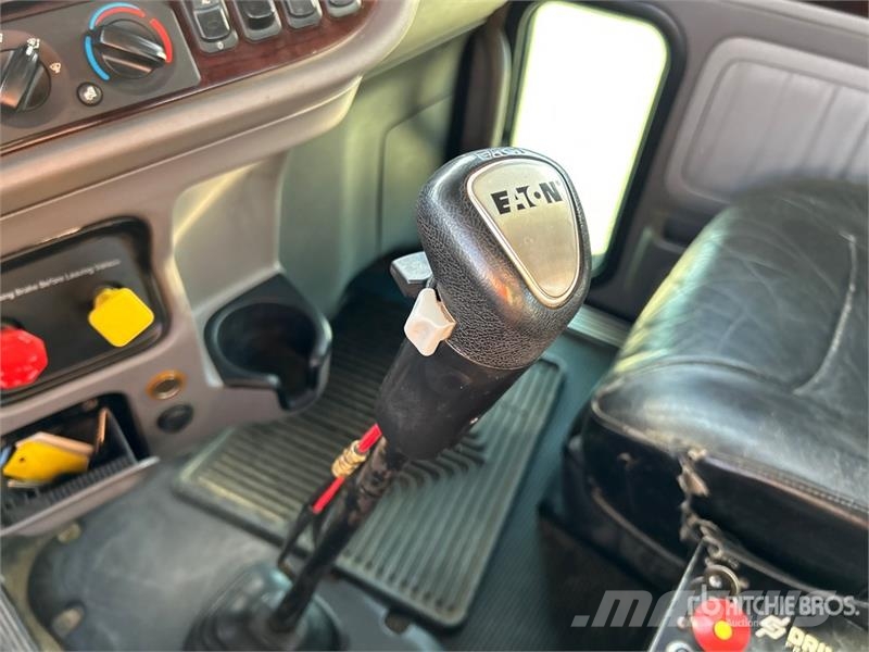 Peterbilt 367 8x6 Sleeper Winch Truck Bergungsfahrzeuge