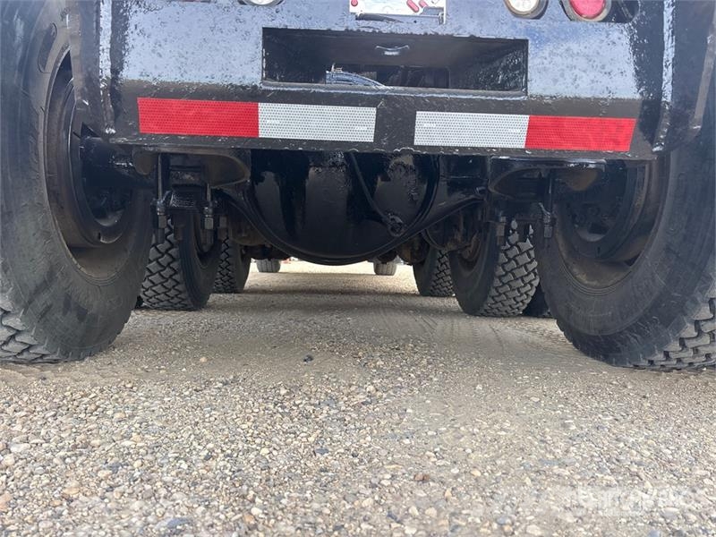Peterbilt 367 8x6 Sleeper Winch Truck Evakuators ar manipulatoru