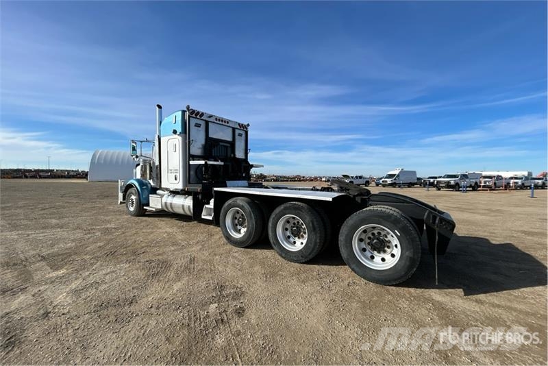 Peterbilt 367 8x6 Sleeper Winch Truck Bergungsfahrzeuge