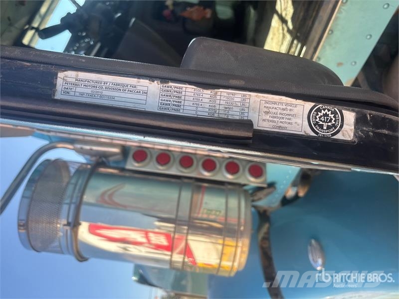 Peterbilt 367 8x6 Sleeper Water Truck (Inoperable) Wassertanker