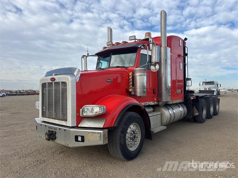 Peterbilt 367 8x6 Sleeper Winch Truck Evakuators ar manipulatoru